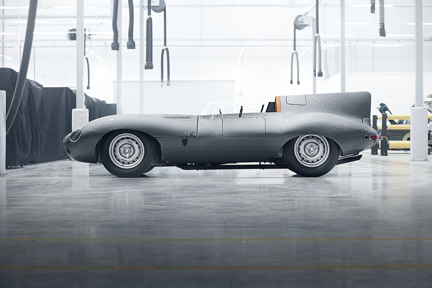 BEHIND THE DESIGN OF THE JAGUAR D-TYPE