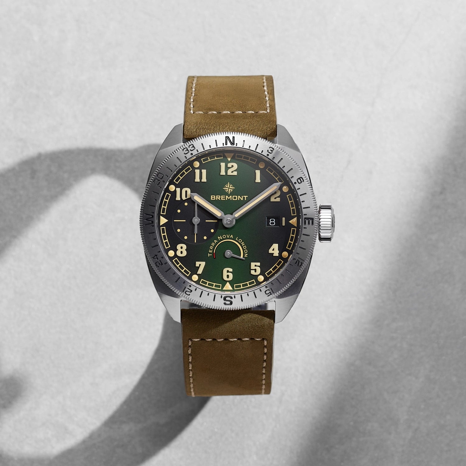 Terra Nova 40.5 Turning Bezel Power Reserve